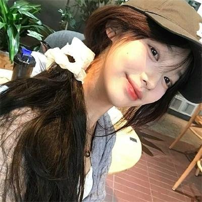 白秘书每天都想辞职